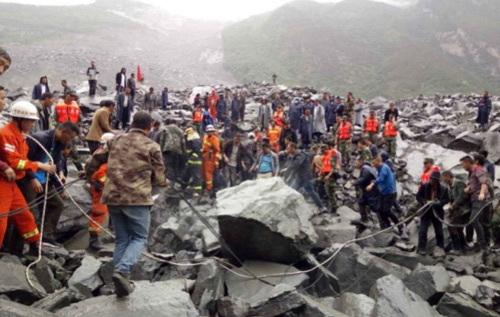 Lở đất nghiêm trọng ở Trung Quốc, hơn 140 người bị chôn vùi