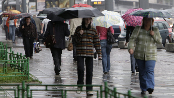 Moskva: Lượng mưa kỷ lục, đường phố ngập úng, ùn tắc