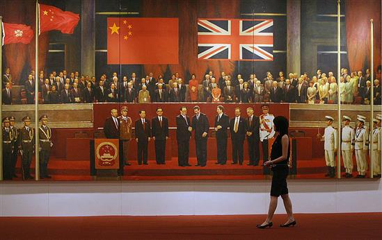 Khoảnh khắc Anh trao trả Hong Kong cho Trung Quốc 20 năm trước