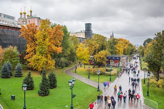 Ngẩn ngơ ngắm mùa thu vàng lộng lẫy nước Nga
