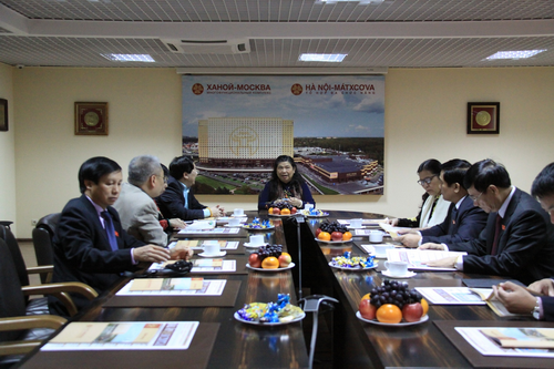 Ủy viên Bộ Chính trị, Phó Chủ tịch Quốc hội gặp mặt cộng đồng người Việt Nam tại LB Nga