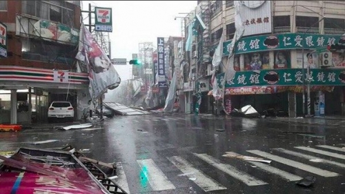 Ảnh: Siêu bão Nepartak tàn phá đảo Đài Loan