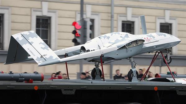 Sức mạnh của 2 mẫu UAV Nga xuất hiện trong duyệt binh Ngày Chiến thắng