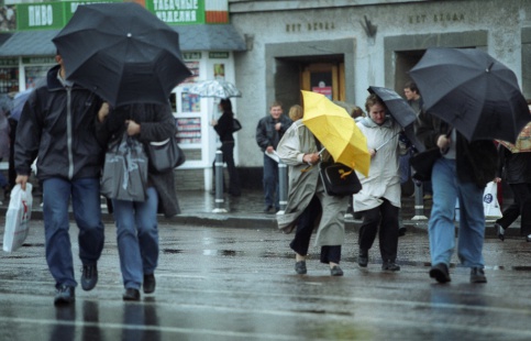 Moskva: cảnh báo mưa giông và gió mạnh