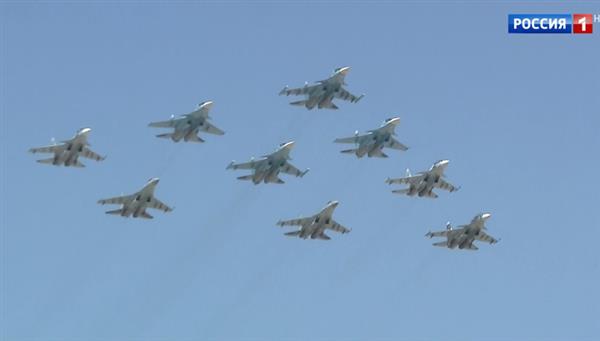 Moskva: Máy bay diễn tập chuẩn bị cho lễ duyệt binh mừng Ngày Chiến thắng 9 tháng 5