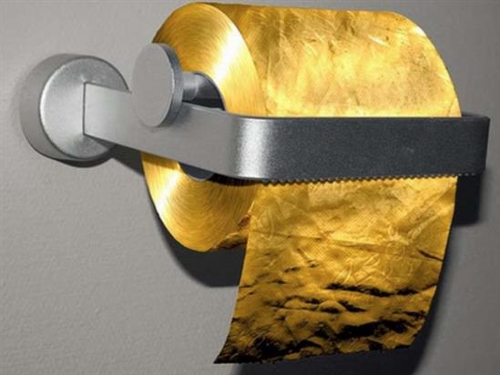 Sốc với cuộn giấy vệ sinh bằng vàng 22K, giá 34 tỷ đồng