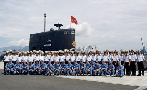 Chuyện về kíp quân nhân tàu ngầm Nga sang Cam Ranh huấn luyện