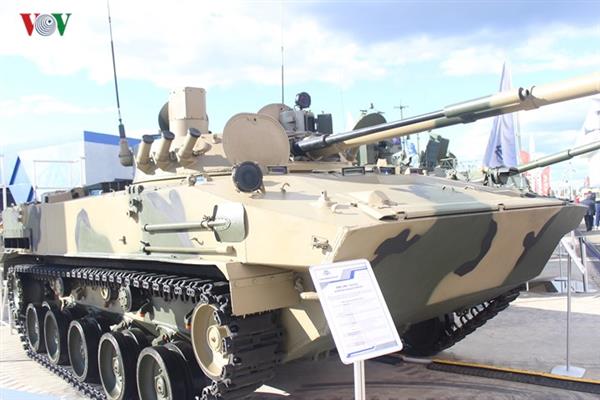 Soi các siêu vũ khí của quân đội Nga tại triển lãm Army 2018