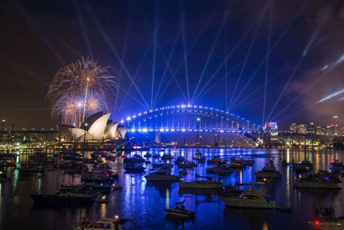 Mãn nhãn với màn pháo hoa ở cầu Cảng, Sydney, Australia
