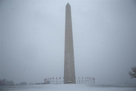 Những hình ảnh trận bão tuyết kỷ lục tràn vào nước Mỹ