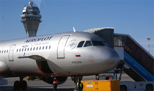 Hàng không Nga đối diện nguy cơ phá sản dây chuyền