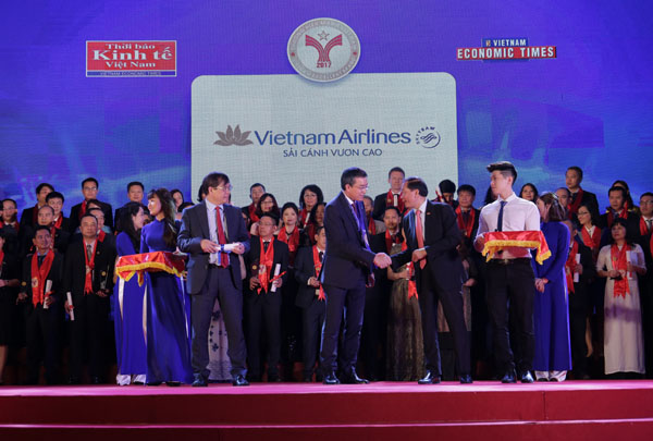 Vietnam Airlines lọt top 10 doanh nghiệp phát triển bền vững nhất Việt Nam