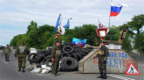 Lugansk và Donetsk tuyên bố sẽ sử dụng đồng rúp và giành độc lập đến cùng