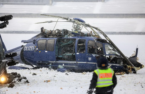Rơi máy bay trực thăng của cảnh sát Đức, hai người thiệt mạng