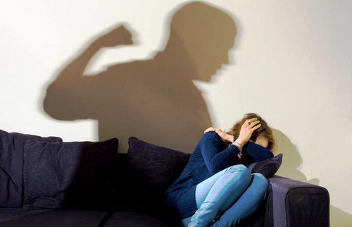 Quốc hội Nga ủng hộ đề xuất giảm hình phạt đối với bạo hành gia đình
