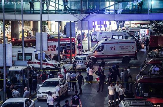Bất ngờ loại súng quân khủng bố dùng tấn công sân bay Thổ
