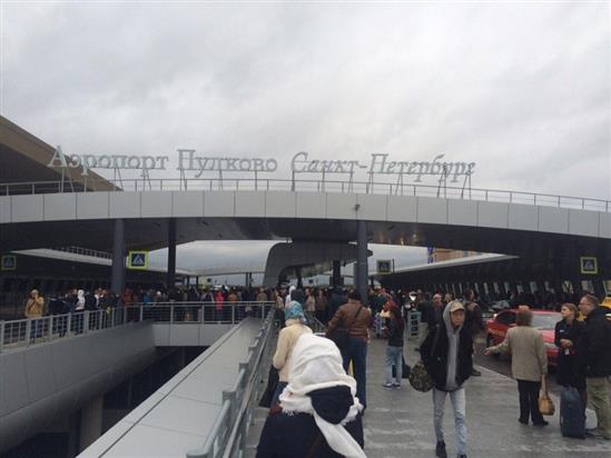 Nga: Sân bay St. Petersburg náo loạn vì bị đe dọa đánh bom