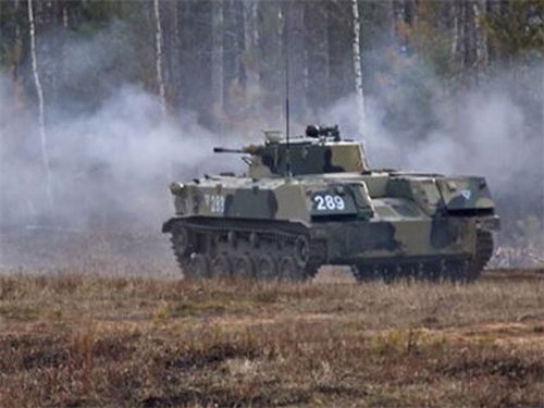 Moskva bác bỏ tin Ukraine bắt xe chiến đấu của lính dù Nga