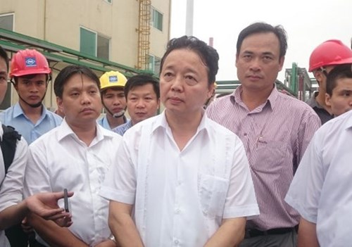 Cá chết hàng loạt ở miền Trung: Bộ trưởng Trần Hồng Hà nhận khuyết điểm