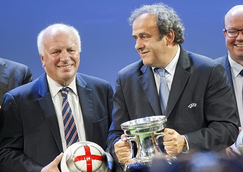 Platini nhận “lót tay” 14 tỉ bảng giúp Qatar giành quyền đăng cai World Cup