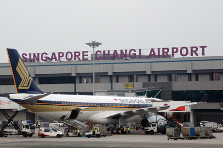 Bay sang Singapore, nhiều người Việt bị từ chối nhập cảnh