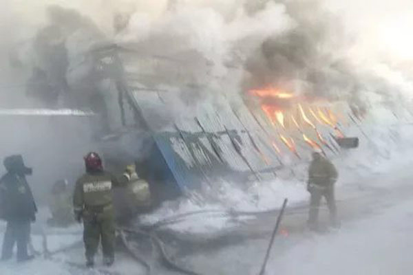Cháy nhà máy giày ở tỉnh Novosibirsk, 10 công nhân Trung quốc thiệt mạng