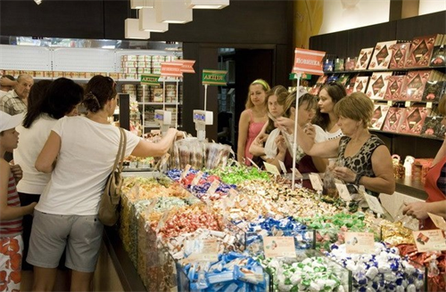 Nga cấm nhập khẩu tất cả sản phẩm bánh kẹo của Ukraine