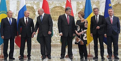 Ukraine ngừng bắn: Hòa bình vẫn xa vời?