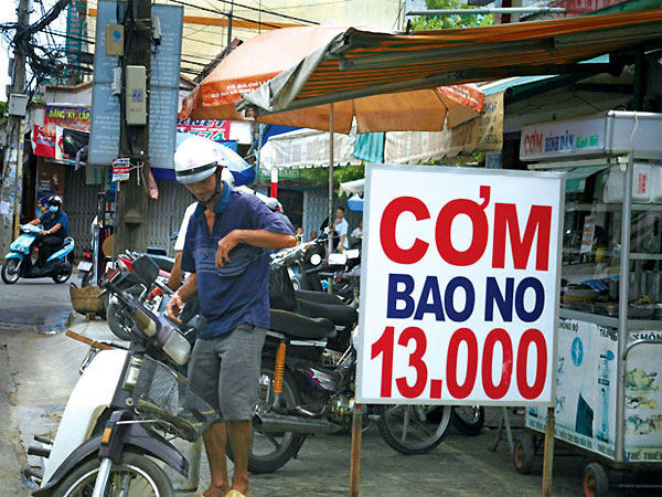 Sự thật rợn gáy về quán cơm ‘bao no’ ở Sài Gòn