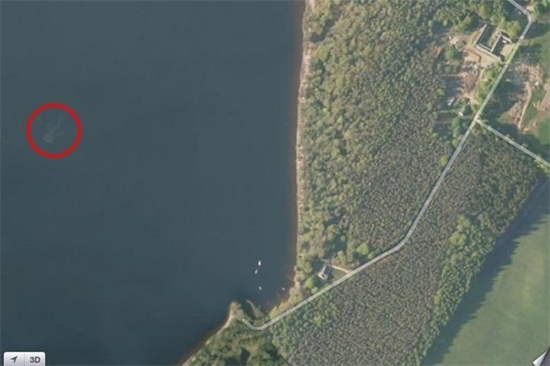 Quái vật hồ Loch Ness trở lại sau 18 tháng 