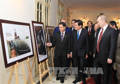 Tổng thống Putin gửi điện mừng nhân kỷ niệm 60 năm Chiến thắng Điện Biên Phủ