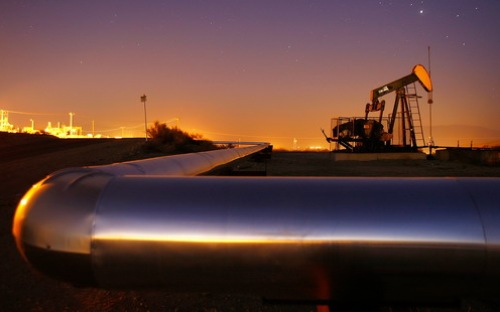 Giá dầu tăng mạnh bởi kỳ vọng vào OPEC