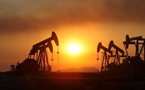 Giá dầu tăng đột biến sau 2 phiên giảm liên tiếp