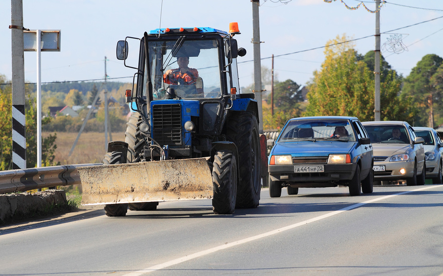 Nga: Mức phạt mới đối với  xe chạy chậm, không nhường đường