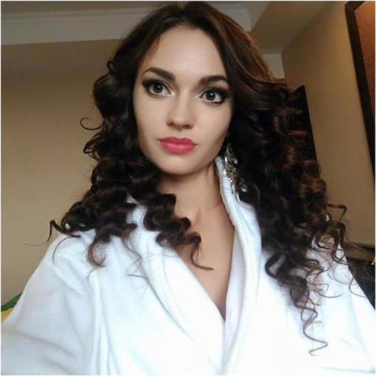 Cô gái Nga đăng quang Hoa hậu có gương mặt đẹp nhất thế giới