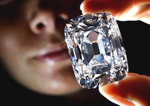 Vì đâu kim cương có giá đắt đỏ?