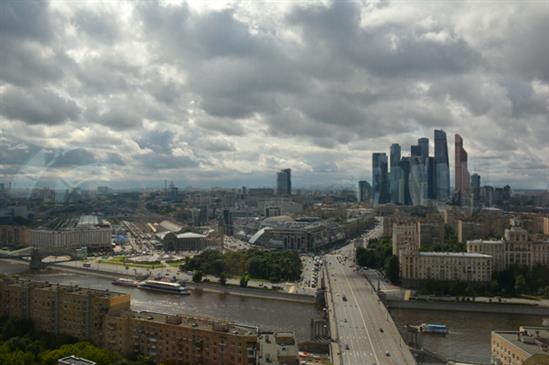 Moskva lại mát mẻ, mưa nhiều