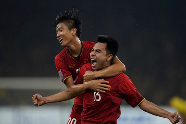 Việt Nam hòa 2-2 với Malaysia ở Bukit Jalil: Suýt bắt được 