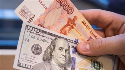 Nga: Tỷ giá USD tăng vọt lên hơn 59 rúp/USD, lần đầu tiên kể từ 15/3/2017