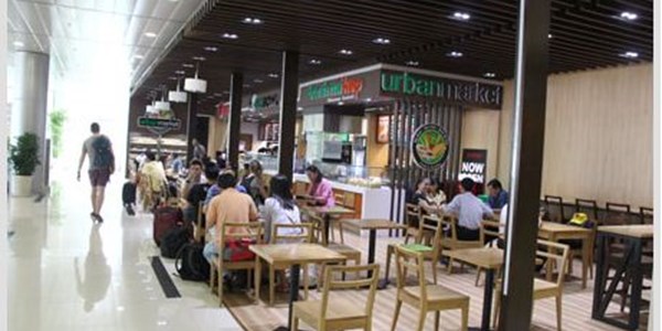 Giá hàng ăn tại sân bay Tân Sơn Nhất 