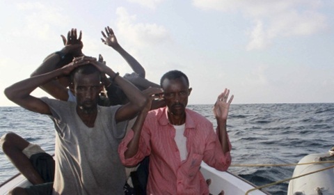Hải quân Nga buộc cướp biển Somali giải nghệ