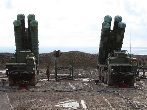Nga tổ chức tập trận bắn đạn thật, sử dụng hệ thống S-400 tiên tiến