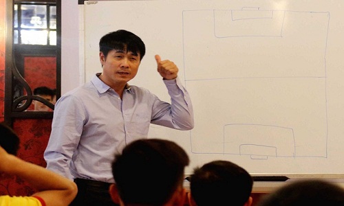 HLV trưởng ĐT Việt Nam nói gì với học trò trước trận?