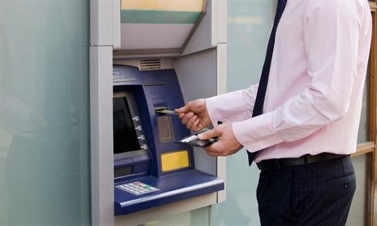 100 siêu trộm rút 12,7 triệu tại các máy ATM trên toàn Nhật Bản