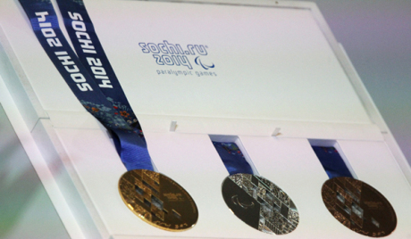 Ban Tổ chức Thế vận hội mùa đông 2014 giới thiệu huy chương Olympic