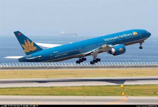 Nhân viên China Airlines đình công, 45 khách Vietnam Airlines bị mắc kẹt