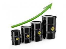 Giá dầu tăng kỷ lục trong vòng gần một tháng