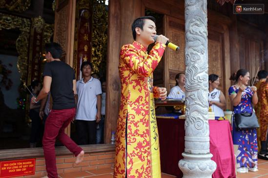 Các nghệ sĩ Việt đến thăm đền thờ Tổ trị giá 100 tỷ của Hoài Linh