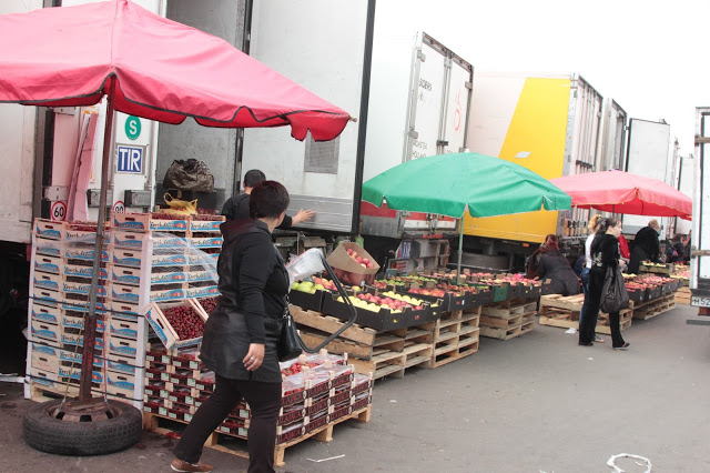 Moskva:  tổng kiểm tra các kho - chợ rau quả