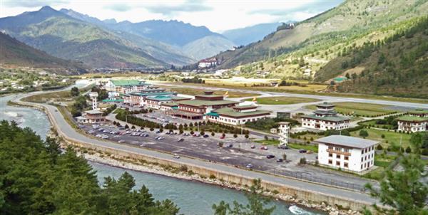 Sân bay có đường băng nguy hiểm nhất thế giới và cảnh đẹp tại Bhutan